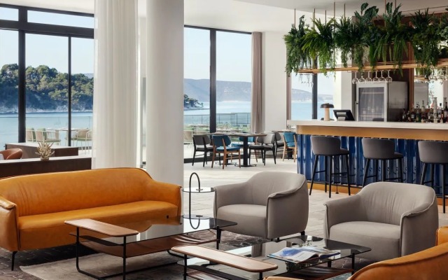 The Isolano, Cres, Autograph Collection