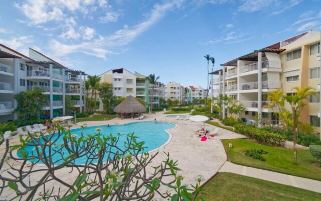 Pompano 202 Amazingly Situated One-bedroom Apartment in Ocean-front Condominium