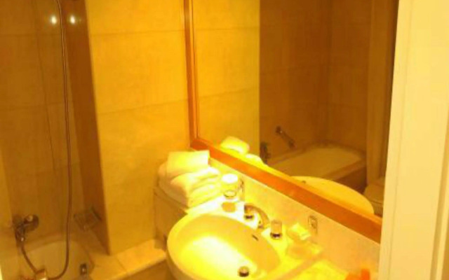Athineon Hotel
