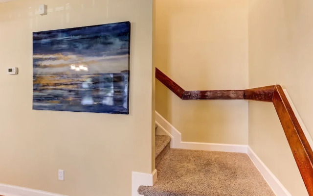 Fernandina Shores Condo with Private Balcony and Access to Pool by RedAwning