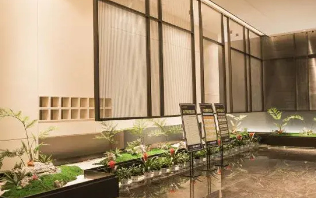 Golden Diamond International Hotel