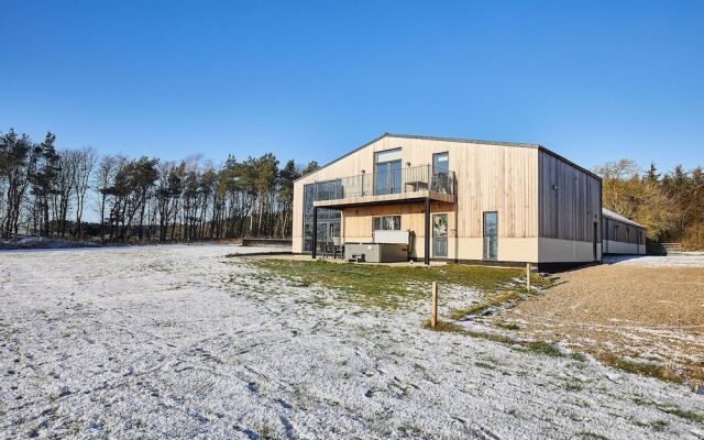 Host Stay The Gathering