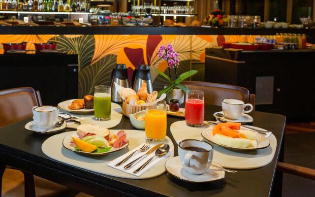 Qoya Hotel Sao Paulo Curio Collection By Hilton