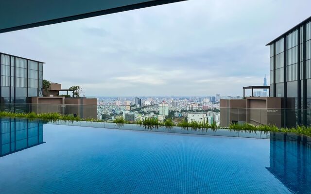 Le Places The Luxury MarQ Saigon Apartment