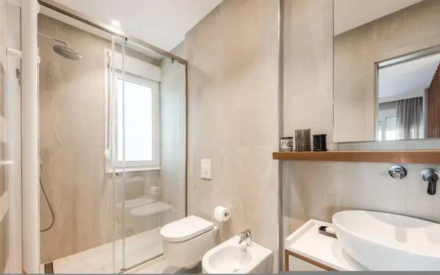 Luxury Seaview Apartment Free Parking