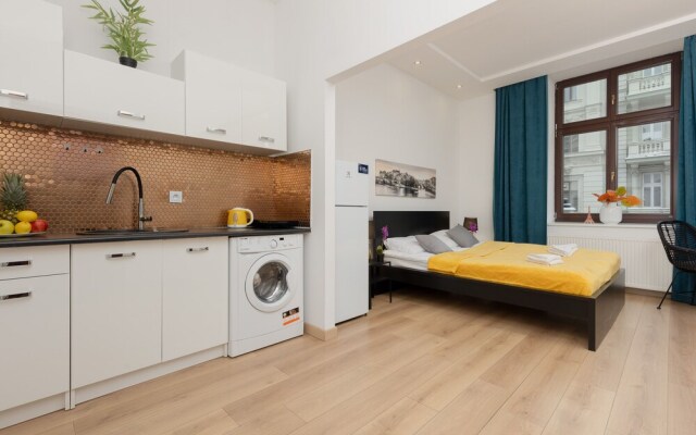 Elegant Studio Piotrkowska by Renters