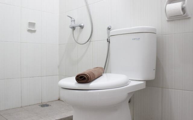 Deluxe 2BR Apartment at Newton Residence with Mountain View