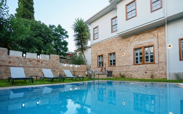 Delight Deluxe Hotel