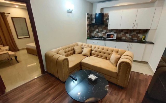 Luxurious & Comfy 1BHK Apartment, Wifi & SmartTV.