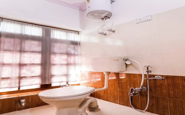 OYO 41662 Semskit Guest House