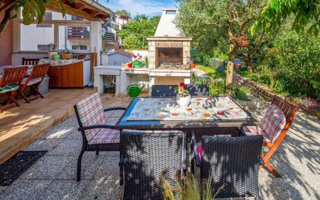 Awesome Apartment in Rovinj With Wifi and 2 Bedrooms