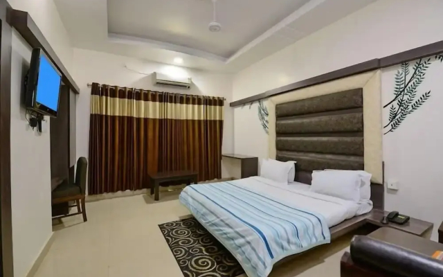 Hotel Mayura - Ambikapur