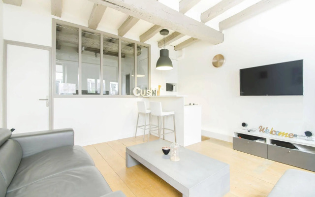 Luxury Apartment in Paris - Marais