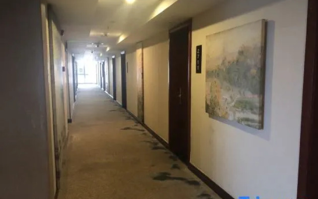 Youth Sunshine Hotel