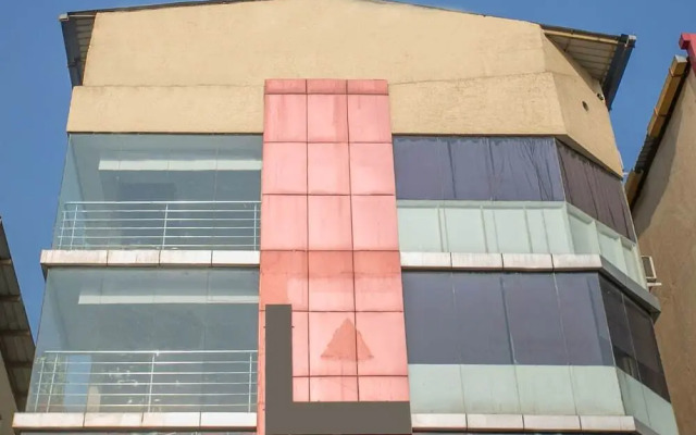 Amethyst Business Hotel by OYO Rooms