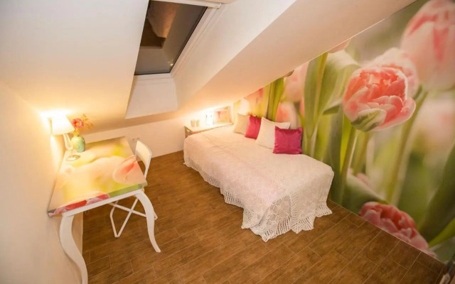 Angel's Nest Apartment
