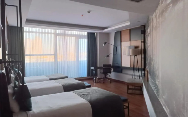 Expoist Hotel