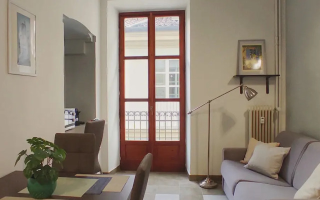 Conte Verde 10 con Balcone by Wonderful Italy