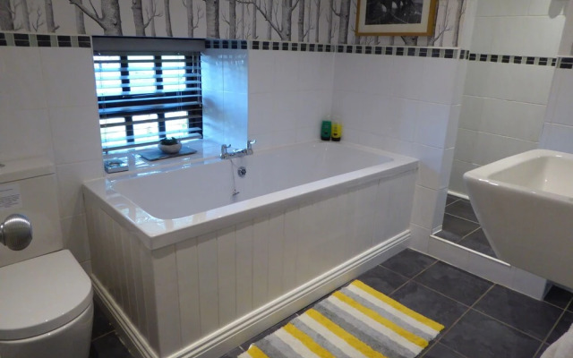 Hilltops Brecon Holiday Cottages