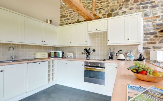Holiday Home Round Robin