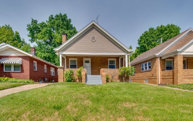 Charming Springfield Home: 2 Mi to Downtown