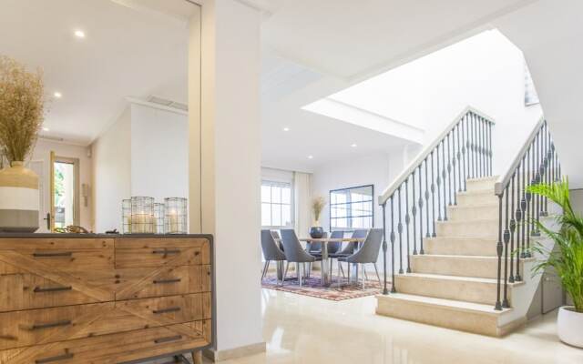 Sand Dunes Waterfront Penthouse