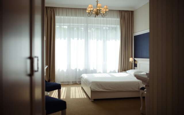 Shelter Hotel
