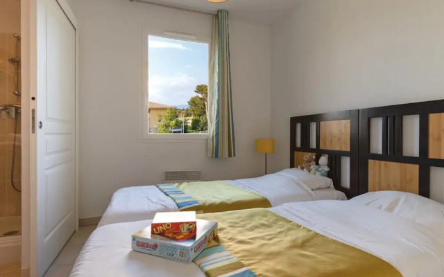 Apartment With Terrace & Pool