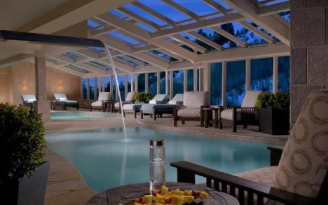 One Ski Hill Place S8501