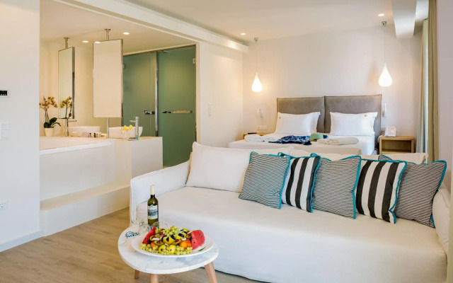 Samian Mare Hotel Suites & Spa
