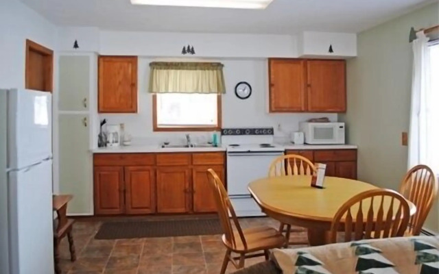 Superior Motel & Suites