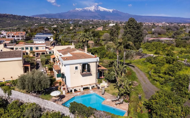 Villa Leone with Pool by Wonderful Italy