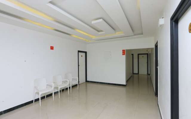 OYO 10199 Hotel B Coral
