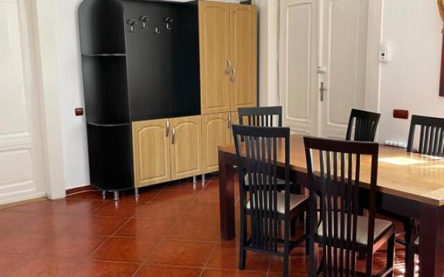 M & I Apartment 1