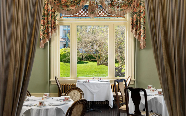 Huntingdon Hotel and Suites