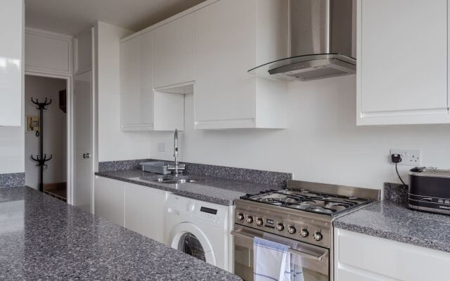 Great 2 Bed For Up To 6 Guests Near Canary Wharf