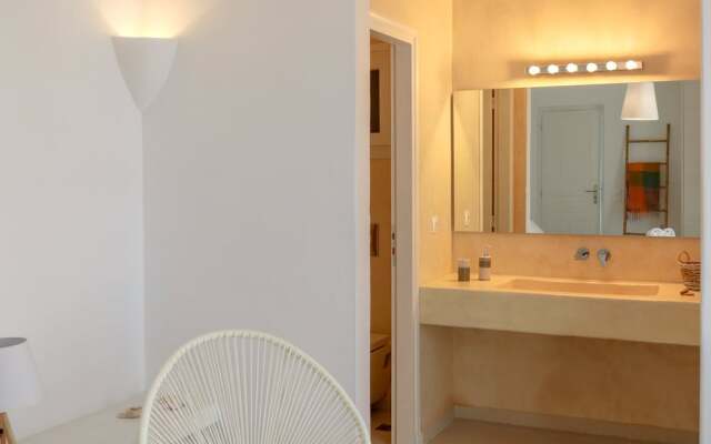 Ortus White Mykonian Luxury Villa