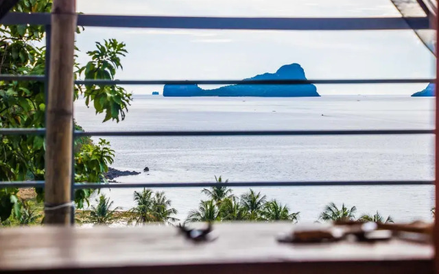 The Birdhouse El Nido - Glamping