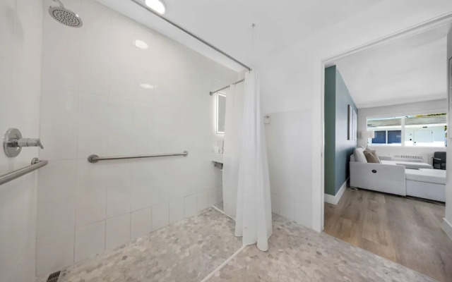 1-BR retreat in the City Centre