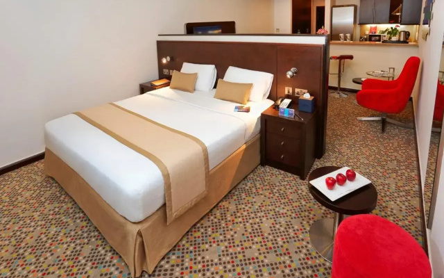 Golden Tulip Suites Dubai / [Hors Reseau] - Hotel in ดูไบ - Photo 3