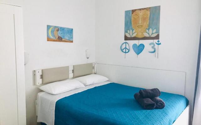 LET ME HOST Elyseum Apartament