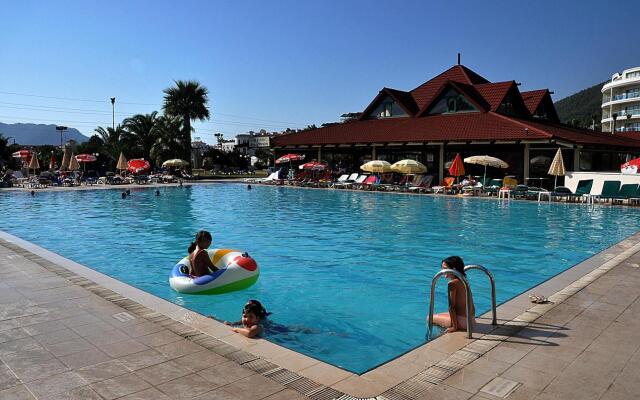 Pineta Club Hotel - All Inclusive