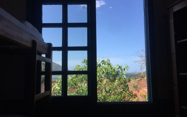 Tropicalia Hostel