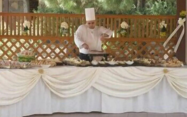 Hotel Club Mezzaluna