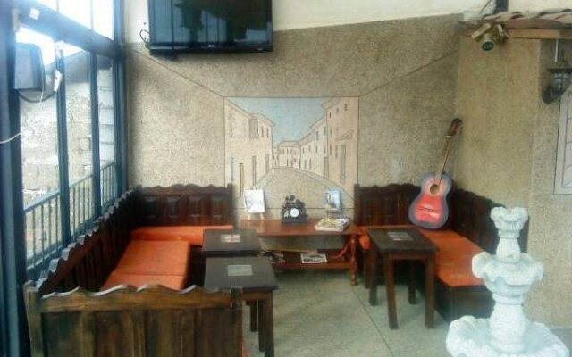 Hostal La Casa Toleña