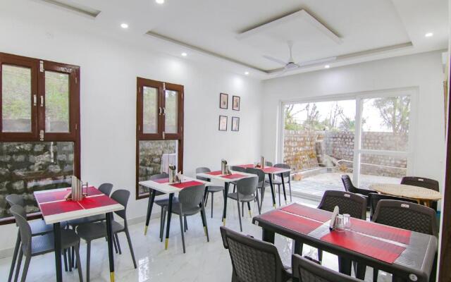 Fabhotel Sierra Inn