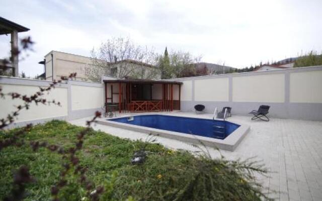 Tbilisi Tskneti Guesthouse With Pool