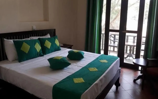 Serendip Stone Hotel and Bungalow