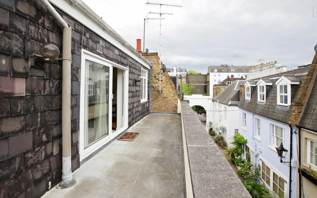 Quiet Historic Mews- Hyde Park