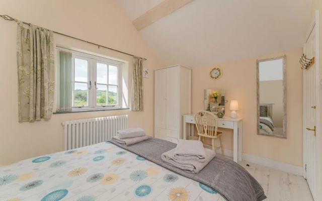Crown Cottage